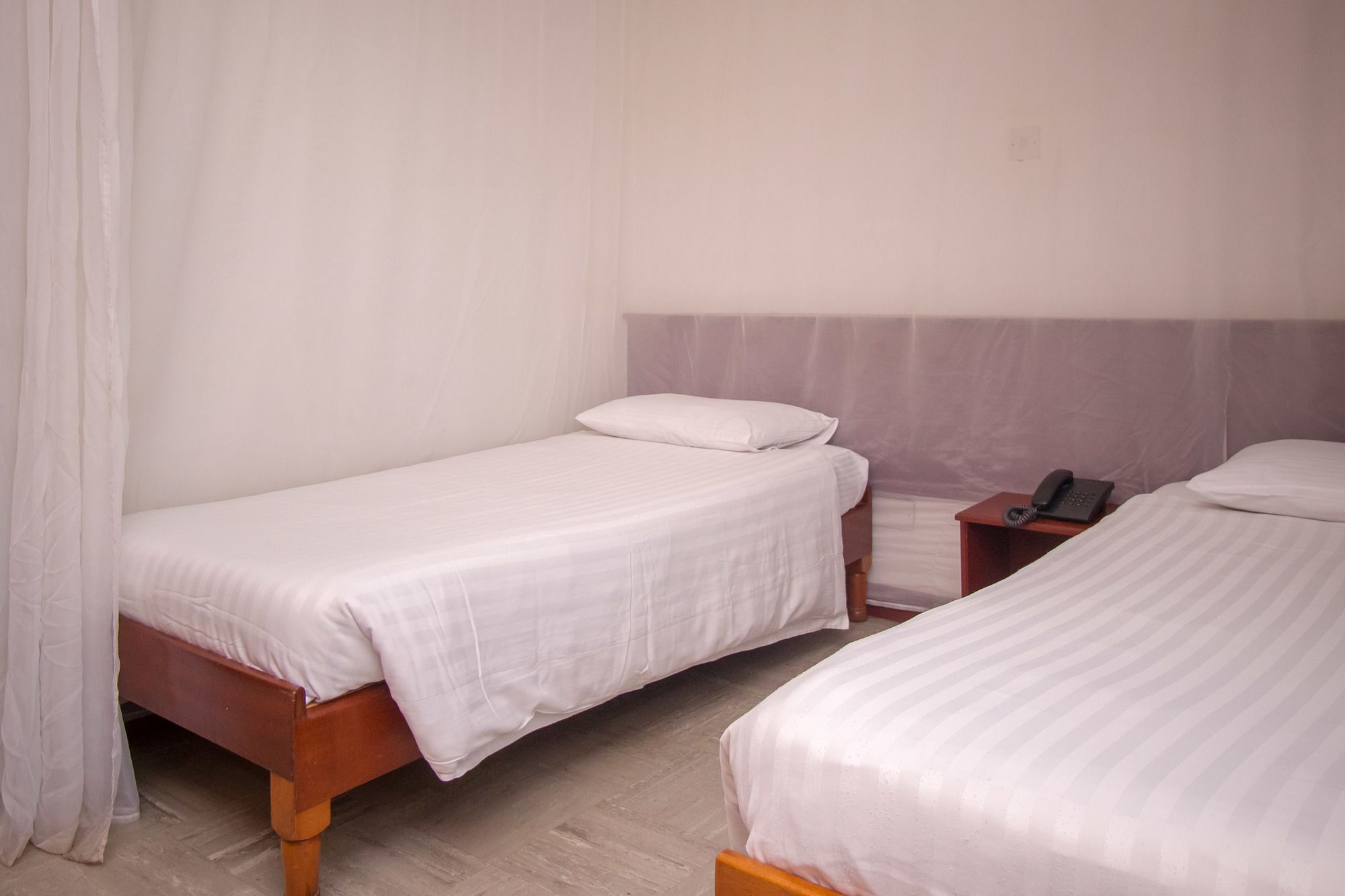 Milele Hotel Nairobi Bagian luar foto