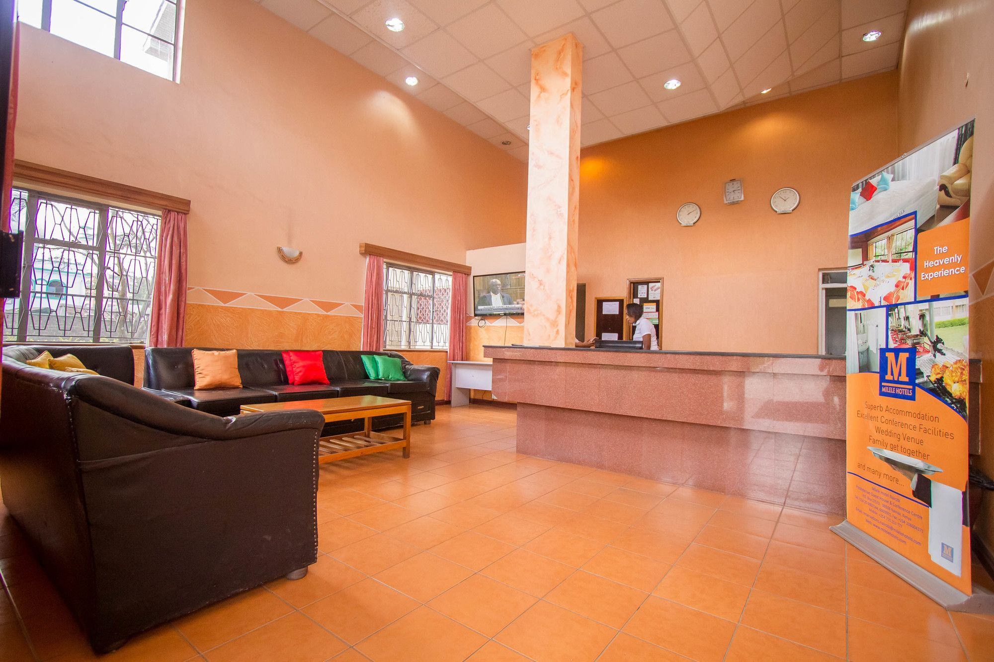 Milele Hotel Nairobi Bagian luar foto