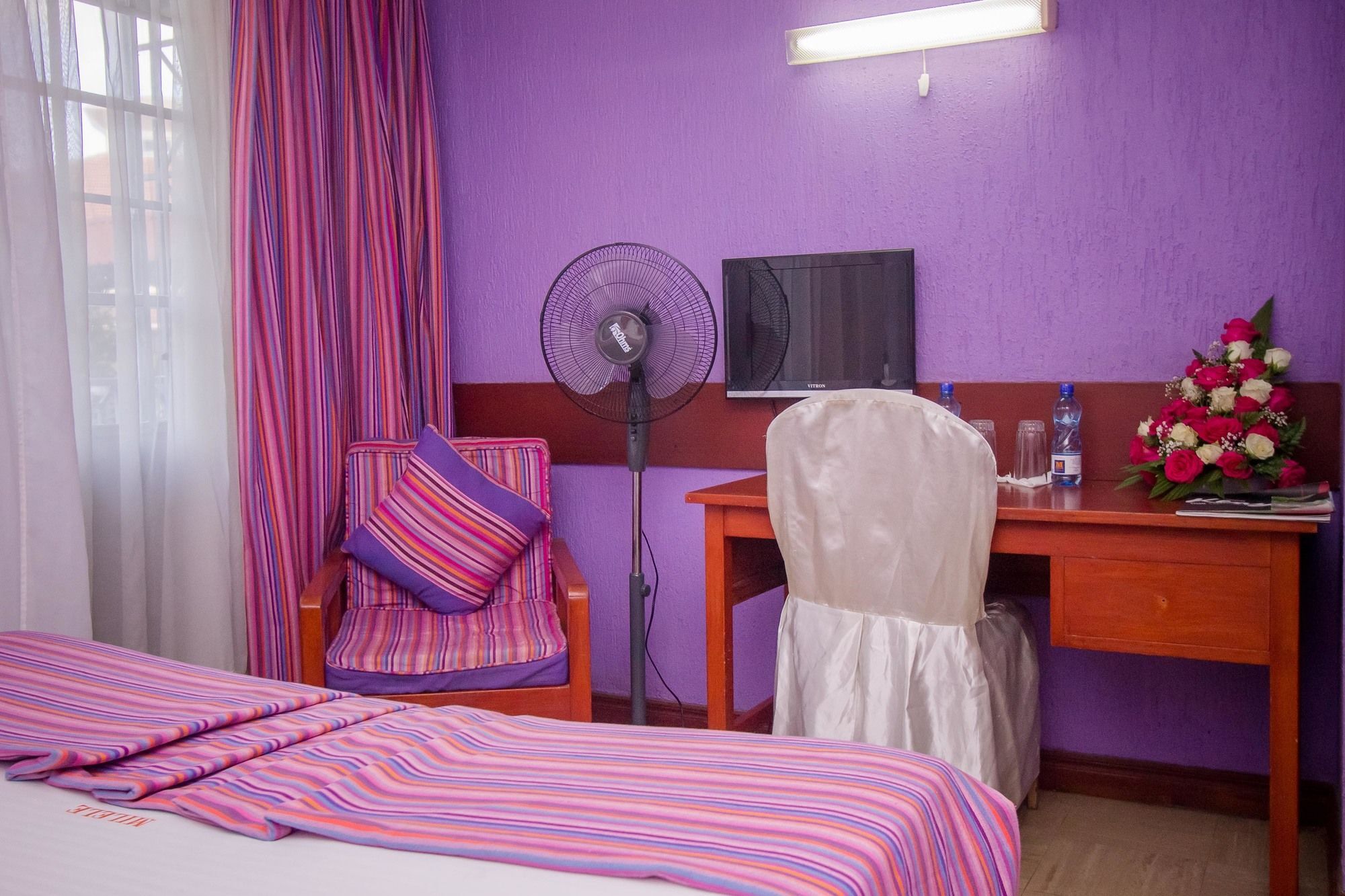 Milele Hotel Nairobi Bagian luar foto