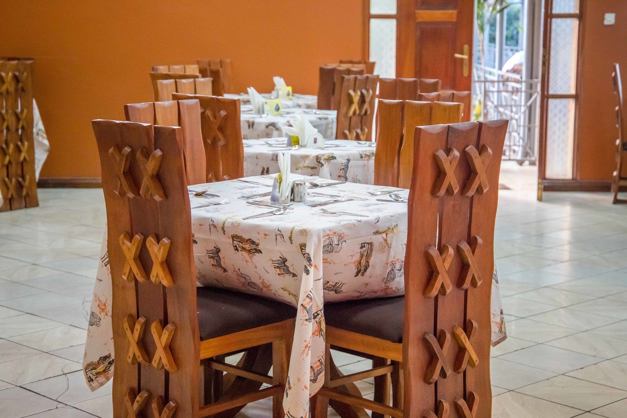 Milele Hotel Nairobi Bagian luar foto